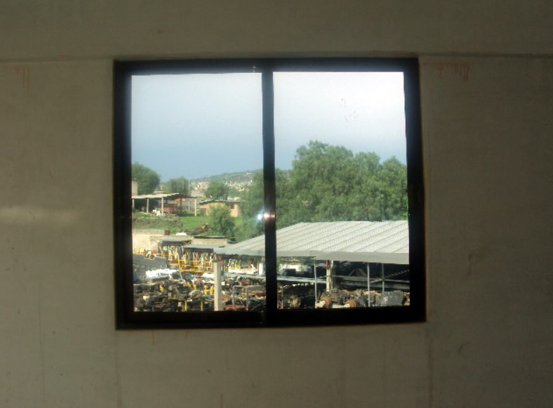 Ventanas de aluminio : Aluminio y Vidrio Piramide | CONSTRUEX